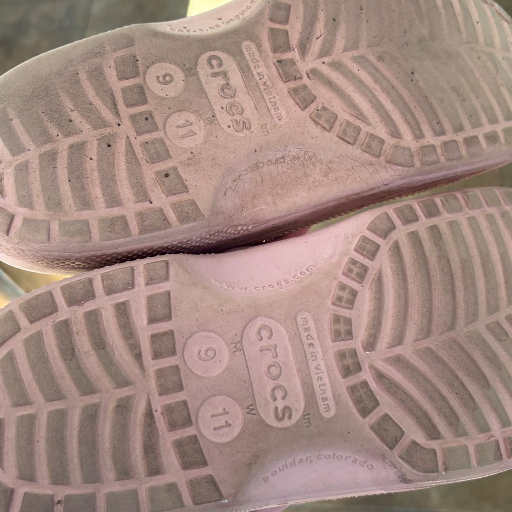 CROCS Light Pink Sandals with Playful Charms - Picture 3 of 3